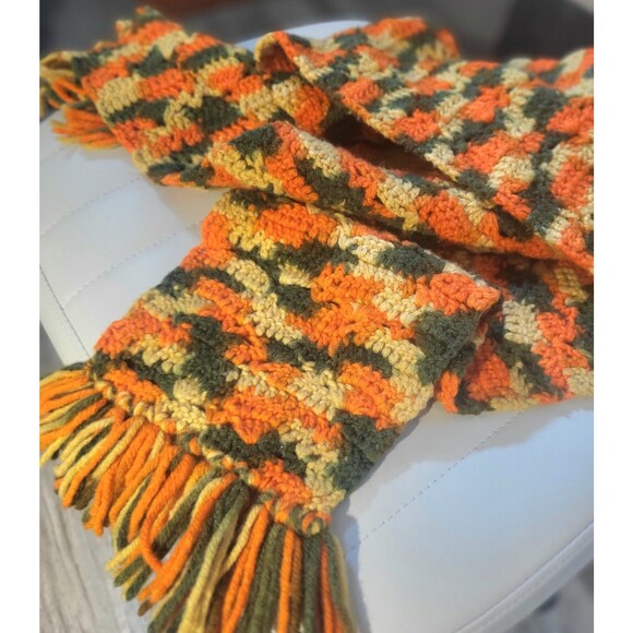 Vintage Retro 70s Handcrafted Chunky Crochet Green Orange Yellow Cozy Boho Scarf - Picture 2 of 7